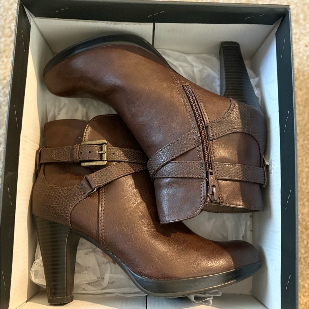 Rialto Brown Heeled Boots w/ Buckle Detail 6.5